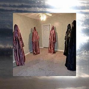 Welcome to Revelations FM (feat. Lapow$ki)