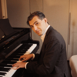 Joulupuu on rakennettu (Live)