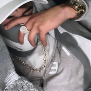 Tengo Otra en Mi Cama