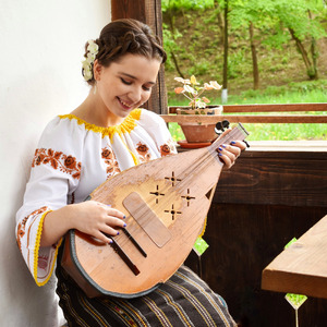 Țărăneasca fetelor