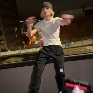 backbling (feat. MoraMesiah)