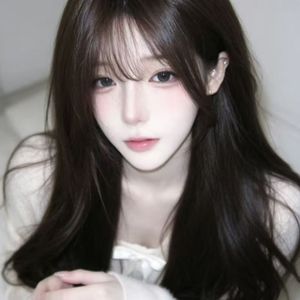 侧脸（黄昏下模糊的侧脸）