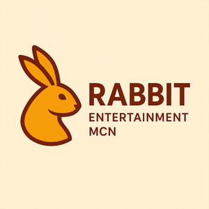 কাছে এসে ভালোবাসো