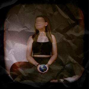 Küçücük Dünyasında