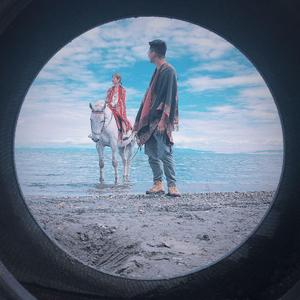 你是我追寻的山川和湖泊