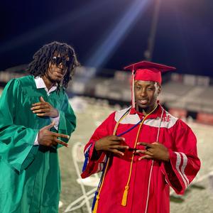 Walk in (feat. Dulah)