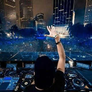 Put your hands up