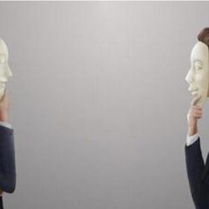 HIPOCRESÍA SENTIMENTAL