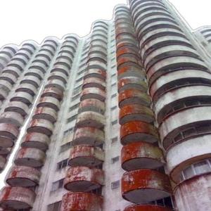 Demain ils écoutent moi, ils mettent fin à leur vie.