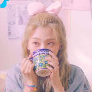 나비와 고양이 蝴蝶与猫(Leo)（翻自 脸红的思春期）