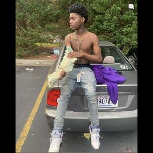 Kills (feat. LuhDart & SbgStoo)