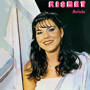 verse Zehroldu içimde aşk yudum yudum Seni hayatımdan silmek istedim Zehroldu içimde aşk yudum yudum Seni hayatımdan silmek istedim pre-chorus Ne yaptımsa terk etmedi beni hayalin Bağrıma bir kurşun sıkmak istedim chorus Acıdır, biriyle gördüm el ele Eski