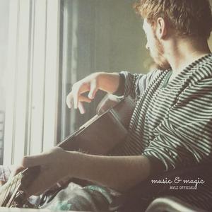 Carry On (feat. Aiden Valley)