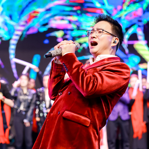 沉醉的酒苦涩的忧