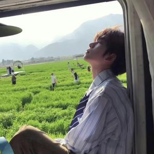 左手指月