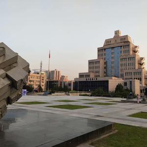 把青春刻成印章