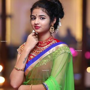 Ji Karta Hai Teri Julfo Se Khelu