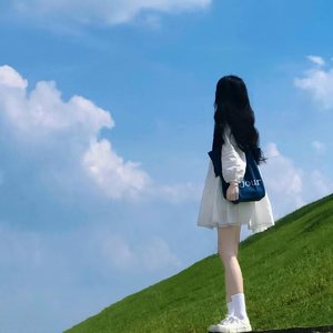2月酌故人愁