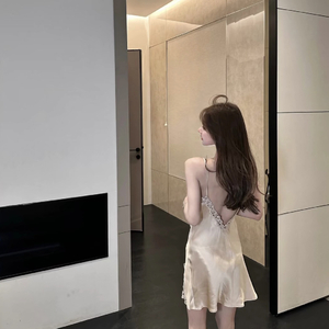 都是自顾自的往前