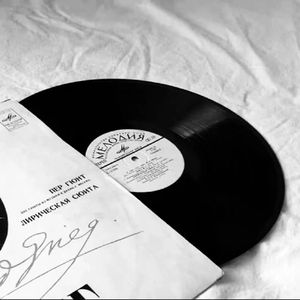 可它却在沉默中