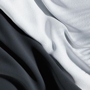 亲吻了再摸索 Search by a Kiss