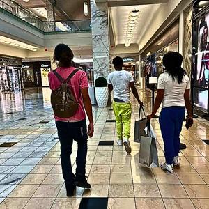 Hakuna Matata (feat. Lil Dell & Ethan Amiri)