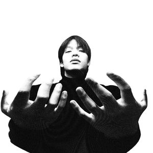 看似平靜安寧的湖泊