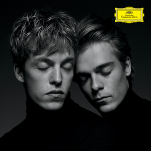 Suite for 2 Pianos, Op. 6:II. Andantino con moto