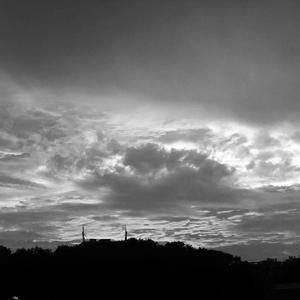 一通迟到的电话