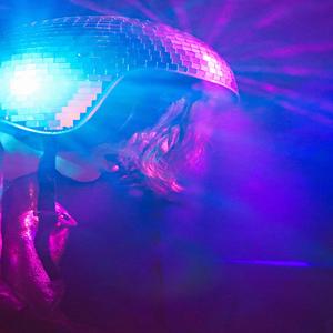 We turn the night on fire