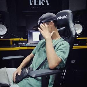 VAI COM AS AMIGA NO CHÃO