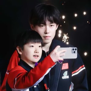 并肩逐光-莎头.wav