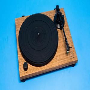 Groovy FM Jazz (feat. Sir Vlon3)