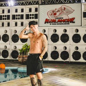 EQUIPE QUE ESCULACHA É A AVALANCHE (feat. Dj Lc de Niteroi & DJ Dentinho do Escadão)