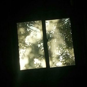 我很难过我却不说