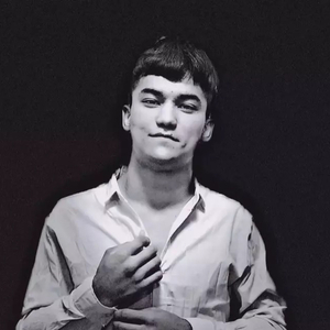 怀念战友伴奏·f调