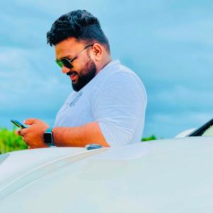 KANNILORU MINNAL