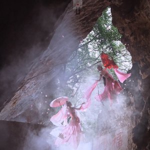 满城只有我一人 - 诗人凉 叶一帆