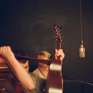 Baggage (feat. Samuel Charles) (Live at Rugs Unplugged)