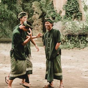 程佳佳 - 亲爱的下雨了（DJ铁柱版）