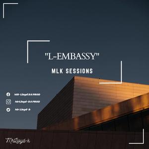 Late Groovi (feat. Phenyo Mosenogi)