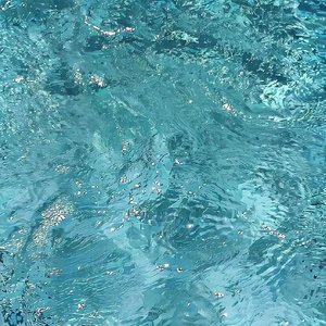 你眼底的温柔哪分是给我