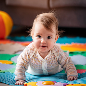 Los Pequeños Dedos Alcanzan El Cielo