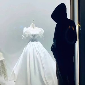 用朋友名义 透支相思