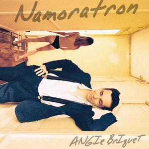 Beautiful Women/Les Belles Femmes