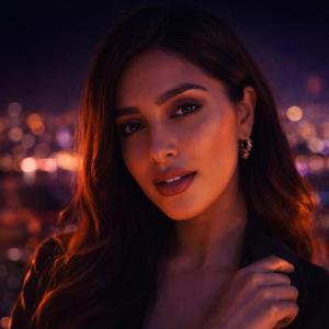 Yaklaş Bana (Radio Edit)