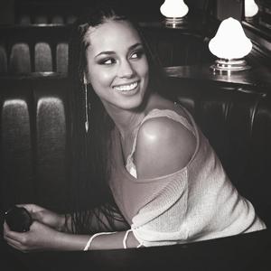Alicia (2023) (feat. Brian)