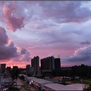 一起去看看晚霞吧再谈个恋爱什么的