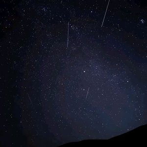 阳光下的星星（环绕立体声）