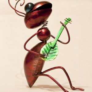 Mravec na feste (Ant at the festival)